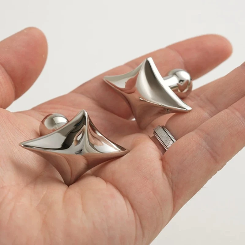 Maniglie Creative per Armadi A - Unique Furniture Hardware recensione e prezzo